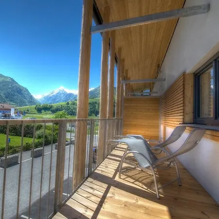 Alpin By Kaprun